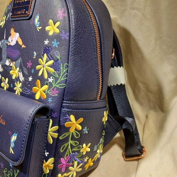 Loungefly Disney parks back pack - Picture 5 of 12